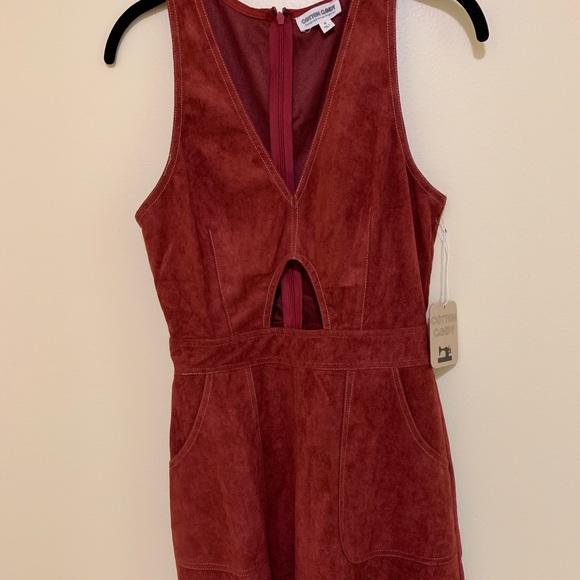 Red suede cutout dress - Picture 4 of 7